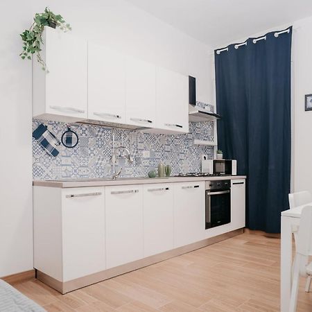 Brombeis Fantastica By Casa Napoletana - Town Center Apartment Napoli Bagian luar foto