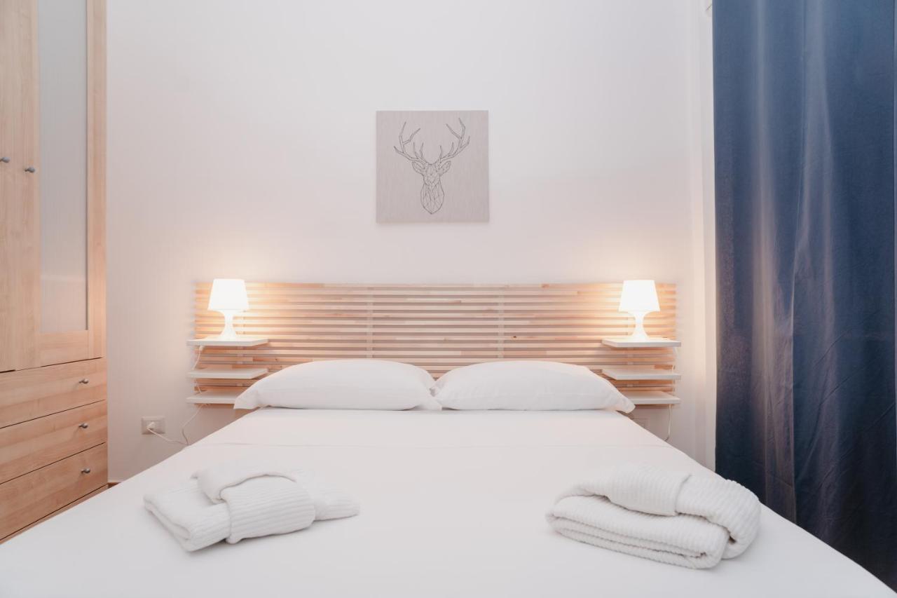 Brombeis Fantastica By Casa Napoletana - Town Center Apartment Napoli Bagian luar foto